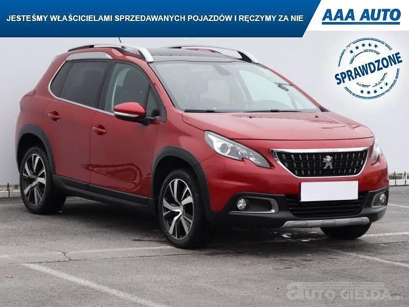 Używany Peugeot 2008 2018 Czerwony SUV