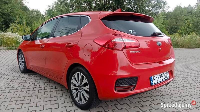 Używany Kia Ceed Premium 2017 Czerwony Hatchback