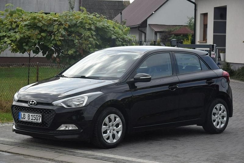 Czarny Używany 2015 Hyundai i20 Hatchback | 27 900 zł (Uczciwa cena) - Obraz 1/4