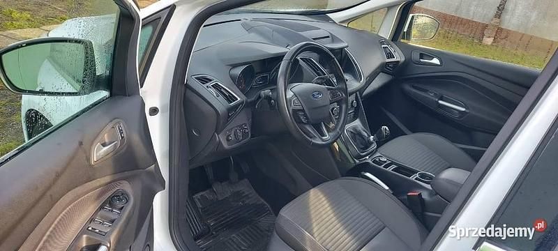 Używany Ford C-MAX 125 KM (91 kW) 2016 Minivan