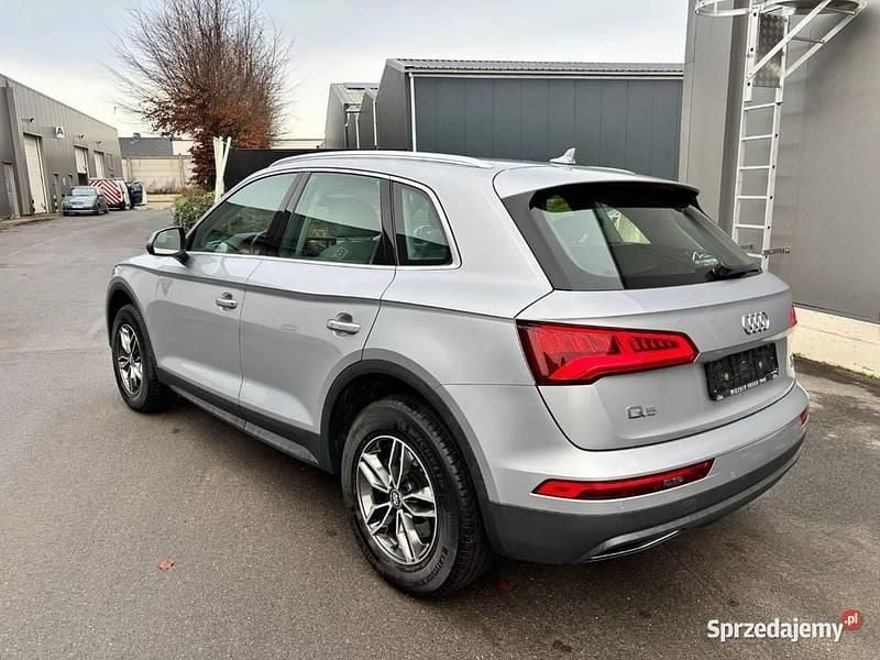 Srebrny Używany 2018 Audi Q5 SUV | 77 900 zł (Super Cena) - Obraz 1/4