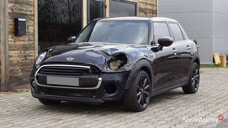 Czarny Używany 2021 Mini Cooper Hatchback | 44 900 zł (Super Cena) - Obraz 1/4