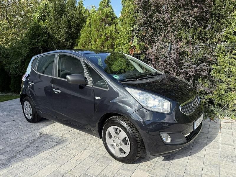 Szary Używany 2010 Kia Venga 2 Hatchback | 23 900 zł (Dobra cena) - Obraz 1/4