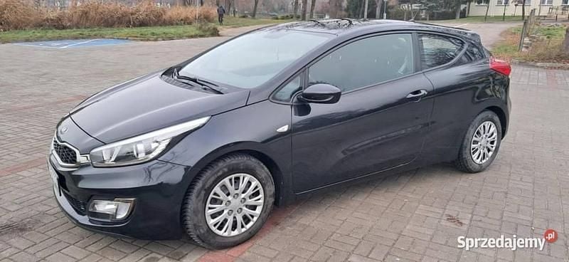 Używany Kia ProCeed 2016 Czarny Hatchback