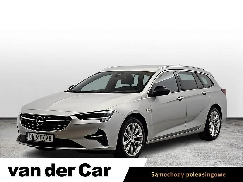 Srebrny Używany 2022 Opel Insignia Business Kombi | 81 900 zł (Dość drogi) - Obraz 1/4
