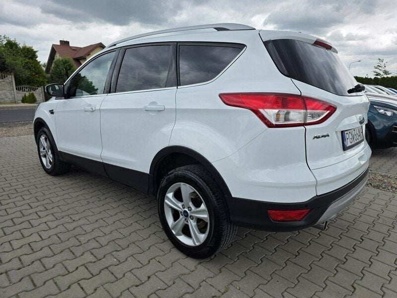 Używany Ford Kuga 150 KM (110 kW) 2016 Biały (metalik) SUV