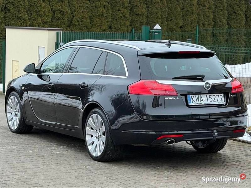 Używany Opel Insignia 2009 Czarny Kombi
