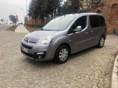 Szary Używany 2017 Citroën Berlingo Minivan | 37 900 zł (Uczciwa cena) - Obraz 1/4
