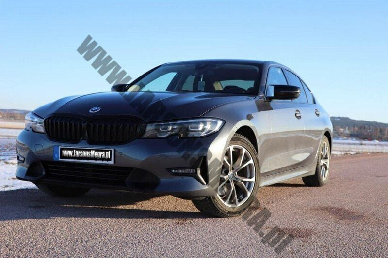 Szary Używany 2019 BMW 320 Sedan/Limuzyna | 119 250 zł (Drogi) - Obraz 1/4