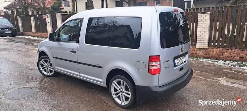 Używany VW Caddy 102 KM (75 kW) 2013 Srebrny Minivan
