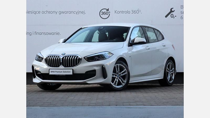 Używany BMW 118 Shadowline 140 KM (102 kW) 2023 Biel alpejska Hatchback