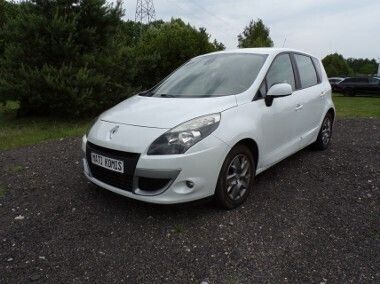 Biały Używany 2012 Renault Scénic III Minivan | 17 500 zł (Uczciwa cena) - Obraz 1/4