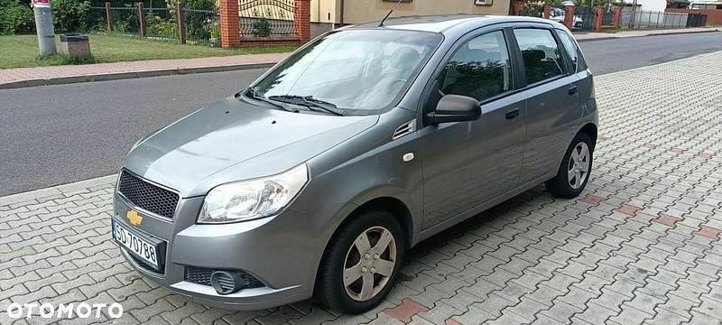 Szary Używany 2009 Chevrolet Aveo Hatchback | 9900 zł (Uczciwa cena) - Obraz 1/4