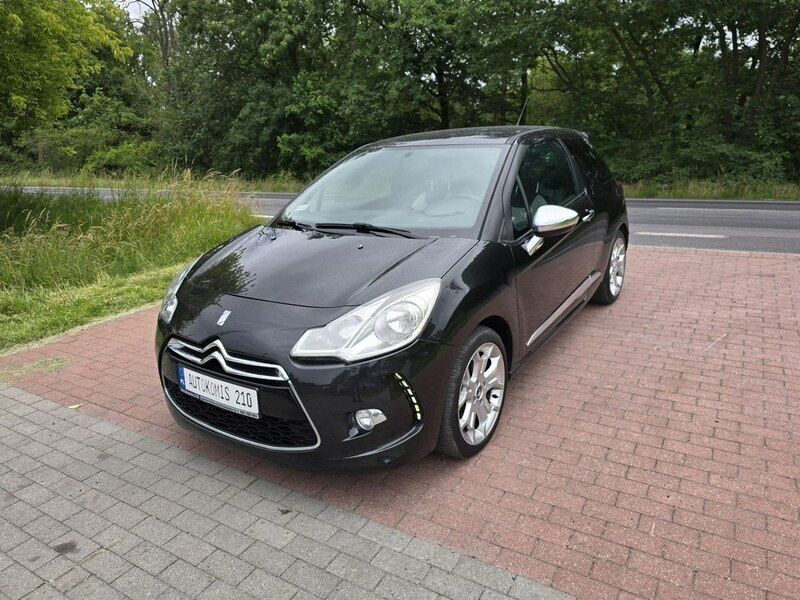 Czarny Używany 2010 Citroën DS3 Hatchback | 20 900 zł (Uczciwa cena) - Obraz 1/4