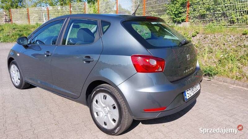Szary Używany 2017 Seat Ibiza Hatchback | 25 000 zł (Dobra cena) - Obraz 1/4