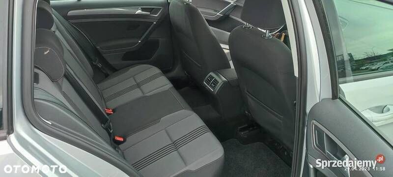 Używany VW Golf VII Allstar 150 KM (110 kW) 2016 Srebrny Sedan/Limuzyna