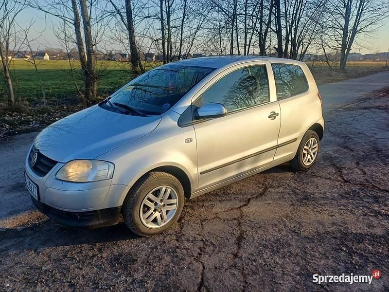 Używany VW Fox 2006 Srebrny Hatchback