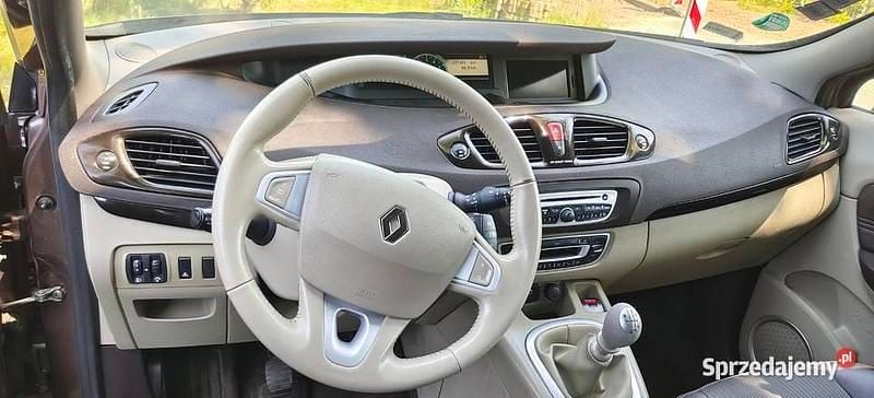 Używany 2011 Renault Scénic III Minivan | 13 999 zł (Uczciwa cena) - Obraz 1/4