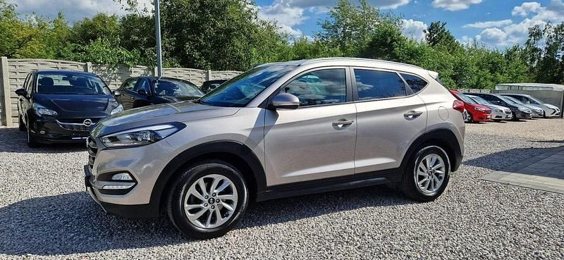Używany Hyundai Tucson 85 KM (62 kW) 2016 Szary (metalik) SUV