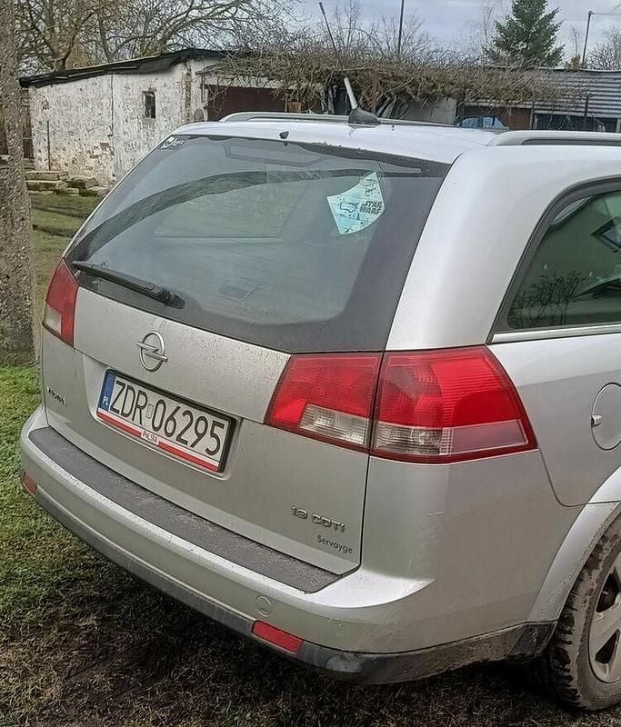 Używany Opel Vectra 2005 Srebrny Kombi