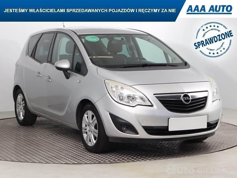 Srebrny Używany 2013 Opel Meriva Minivan | 21 999 zł (Uczciwa cena) - Obraz 1/4