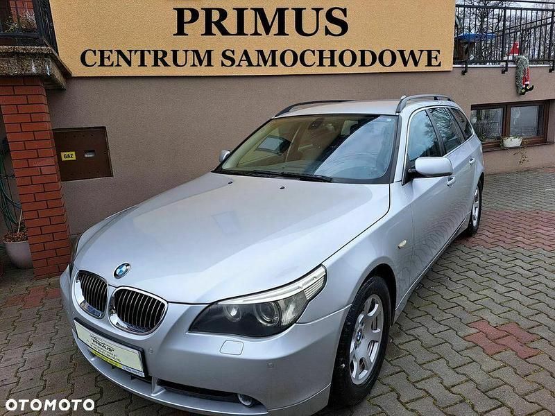Srebrny Używany 2006 BMW 523 Kombi | 21 300 zł - Obraz 1/4