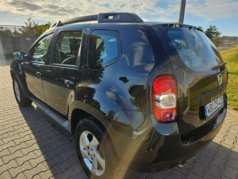 Używany Dacia Duster 125 KM (91 kW) 2015 Czarny (metalik) SUV