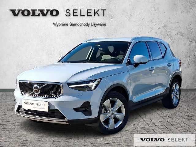 Niebieski Używany 2024 Volvo XC40 SUV | 149 900 zł - Obraz 1/4