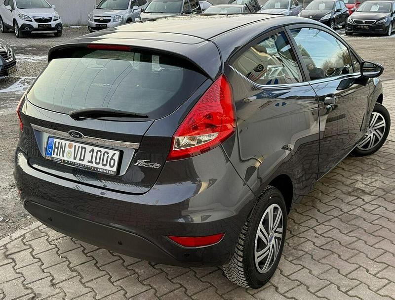 Używany Ford Fiesta Titanium 82 KM (60 kW) 2009 Czarny Hatchback