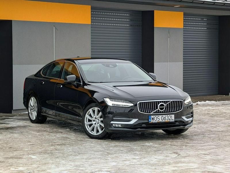 Używany Volvo S90 2017 Czarny Sedan/Limuzyna