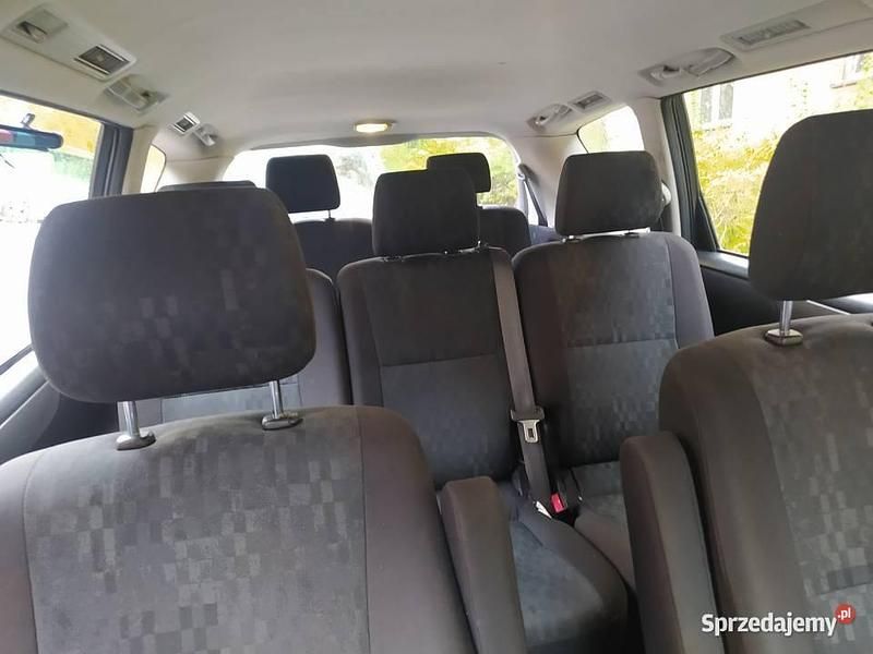 Używany 2005 Toyota Avensis Verso Minivan | 19 500 zł - Obraz 1/4