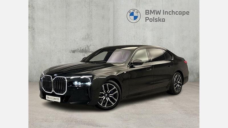 Czarny szafir metalizowany Używany 2025 BMW 750e Comfort Edition Sedan/Limuzyna | 599 900 zł - Obraz 1/3