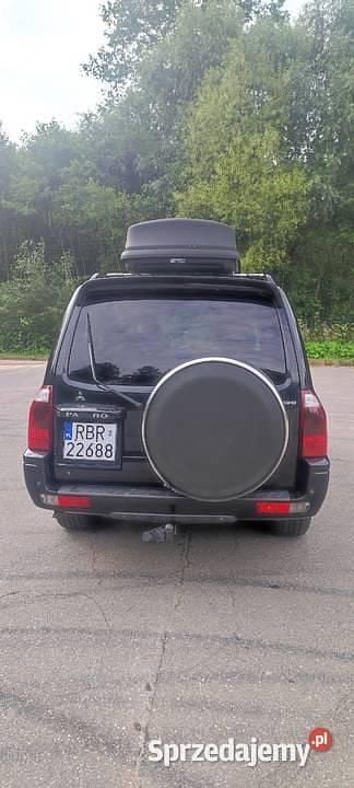 Czarny Używany 2004 Mitsubishi Pajero SUV | 45 900 zł - Obraz 1/4