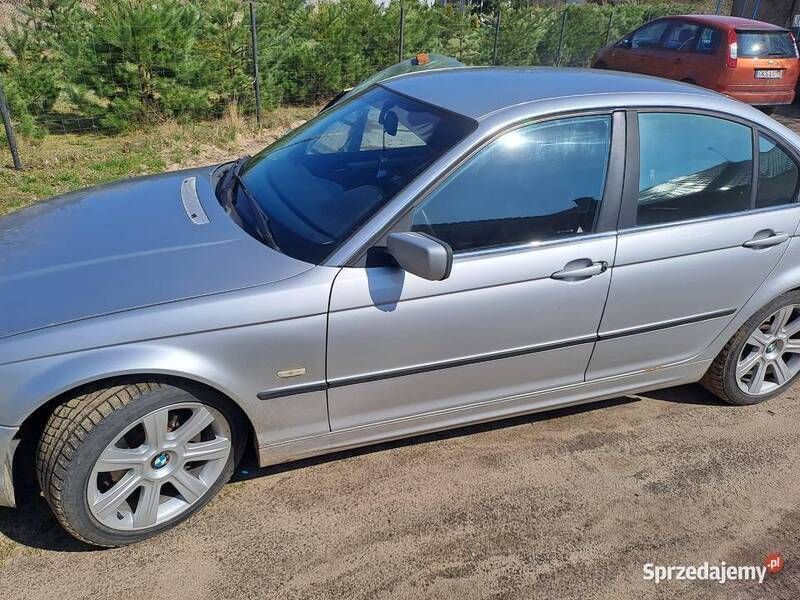 Używany BMW 320 1999 Srebrny Sedan/Limuzyna