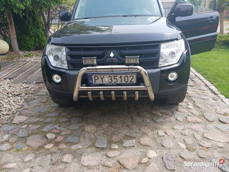 Czarny Używany 2007 Mitsubishi Pajero SUV | 42 900 zł - Obraz 1/4