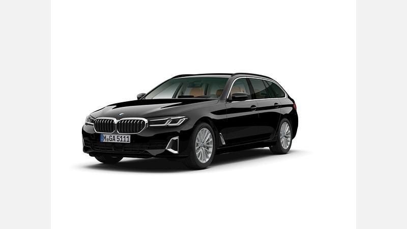 Czarny Używany 2022 BMW 520 Luxury Line Kombi | 169 900 zł (Drogi) - Obraz 1/3