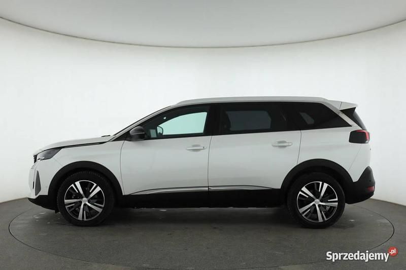 Używany Peugeot 5008 2023 Biały SUV