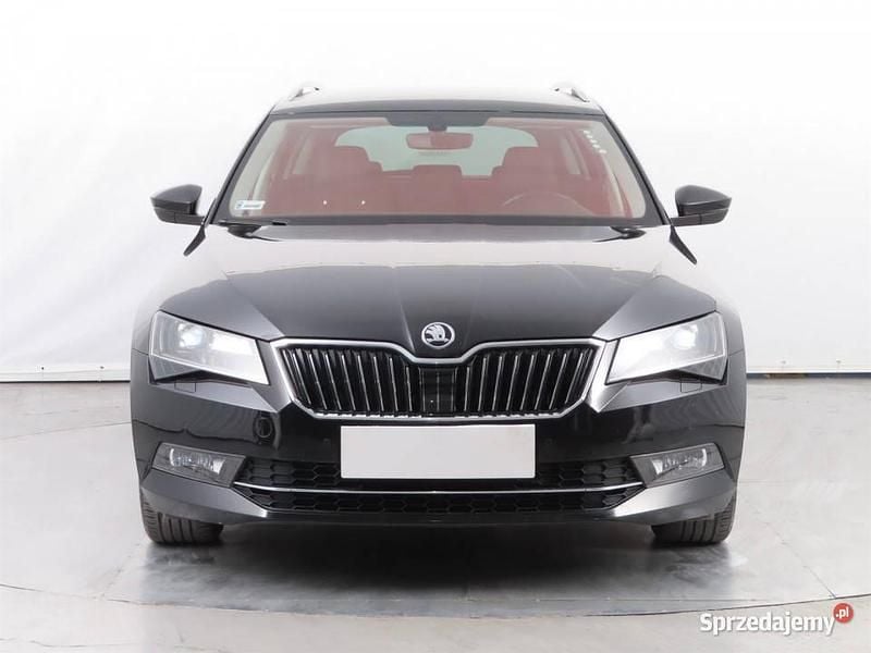 Czarny Używany 2016 Skoda Superb Kombi | 47 999 zł (Dobra cena) - Obraz 1/4