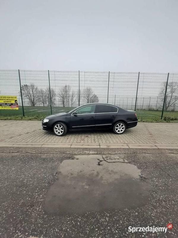 Używany VW Passat 2007 Czarny Sedan/Limuzyna