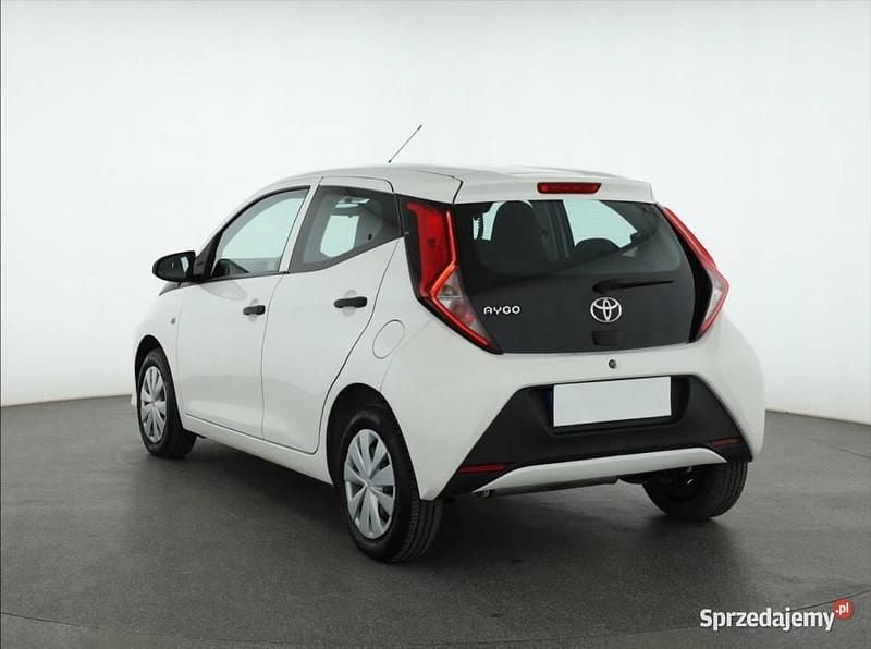 Używany Toyota Aygo 2020 Biały Hatchback