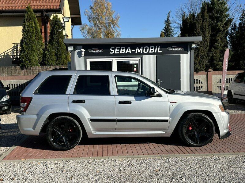 Używany Jeep Grand Cherokee SRT 425 KM (312 kW) 2009 Srebrny SUV