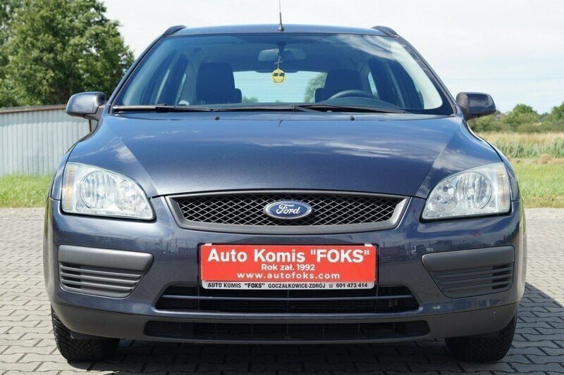 Używany Ford Focus 101 KM (74 kW) 2006 Szary Sedan/Limuzyna