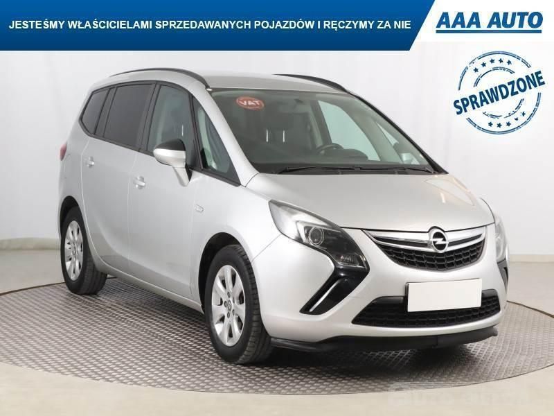 Srebrny Używany 2016 Opel Zafira Minivan | 34 999 zł (Dobra cena) - Obraz 1/4