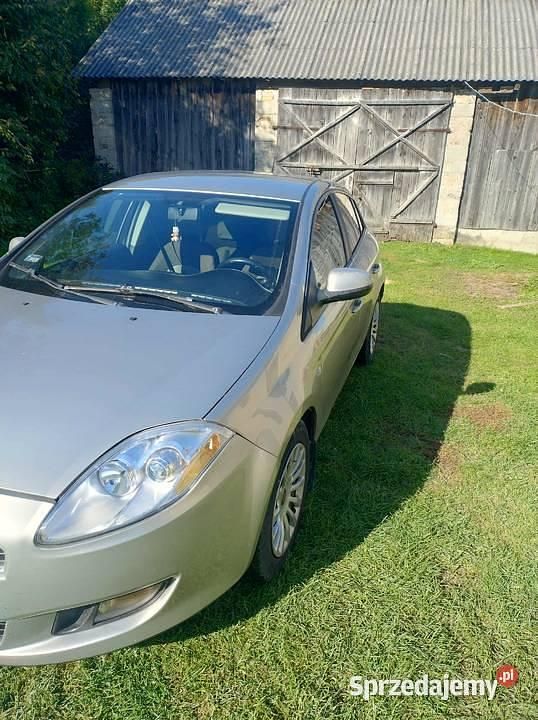Używany 2008 Fiat Bravo Hatchback | 6500 zł (Uczciwa cena) - Obraz 1/4