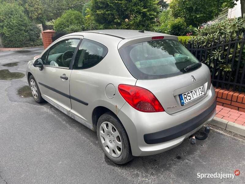 Używany Peugeot 207 88 KM (64 kW) 2006 Srebrny Hatchback