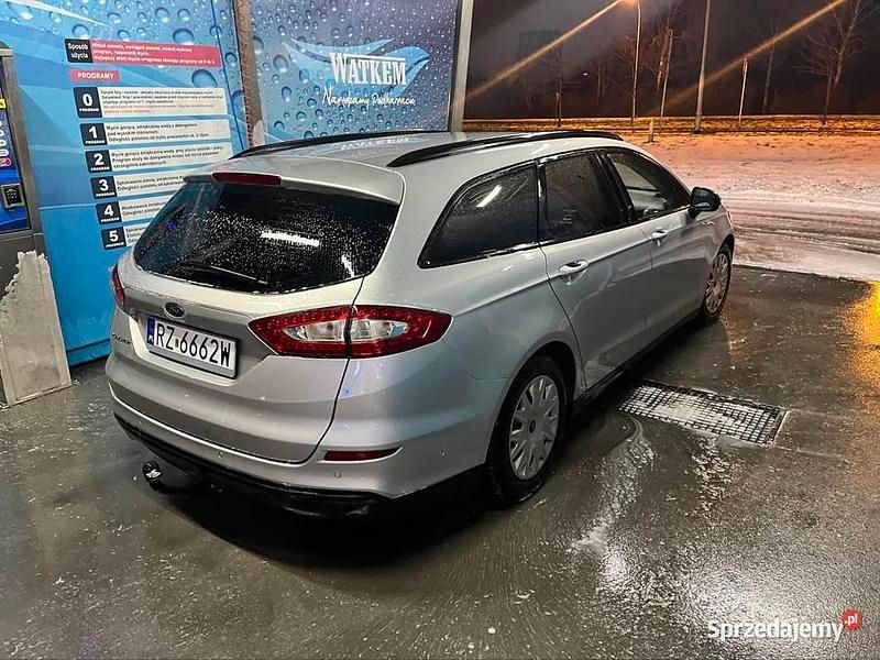 Srebrny Używany 2015 Ford Mondeo Kombi | 30 000 zł (Uczciwa cena) - Obraz 1/4
