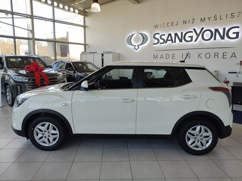 Używany Ssangyong (KGM) Tivoli 163 KM (119 kW) 2023 Biały SUV