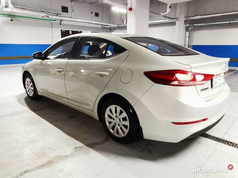 Używany Hyundai Elantra 128 KM (94 kW) 2017