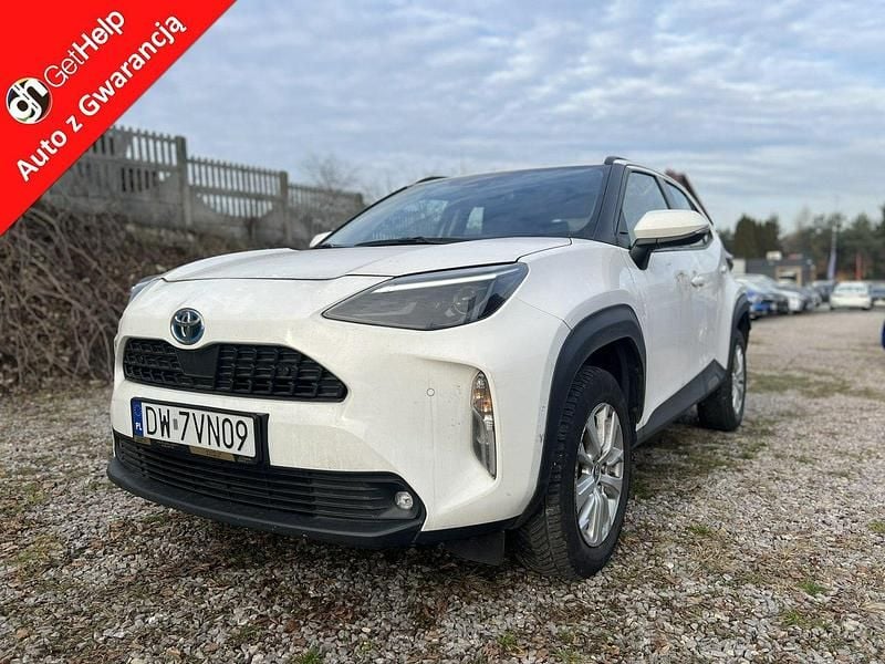 Biały (metalik) Używany 2022 Toyota Yaris Cross SUV | 70 000 zł - Obraz 1/4