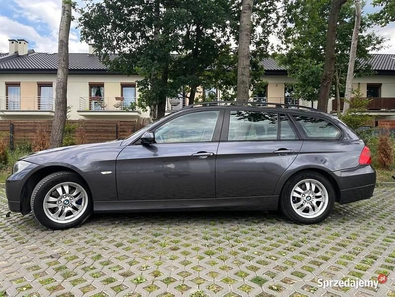 Grafitowy Używany 2005 BMW 318 Kombi | 10 000 zł (Dość drogi) - Obraz 1/4